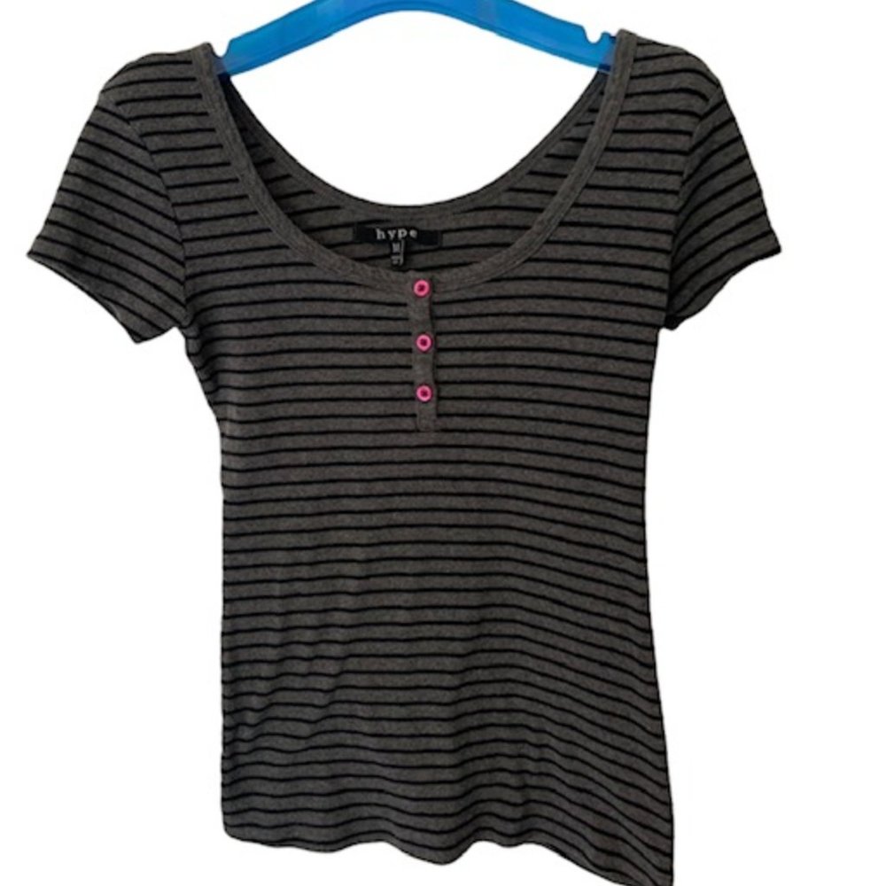 Ladies Short Sleeve Top Size M
